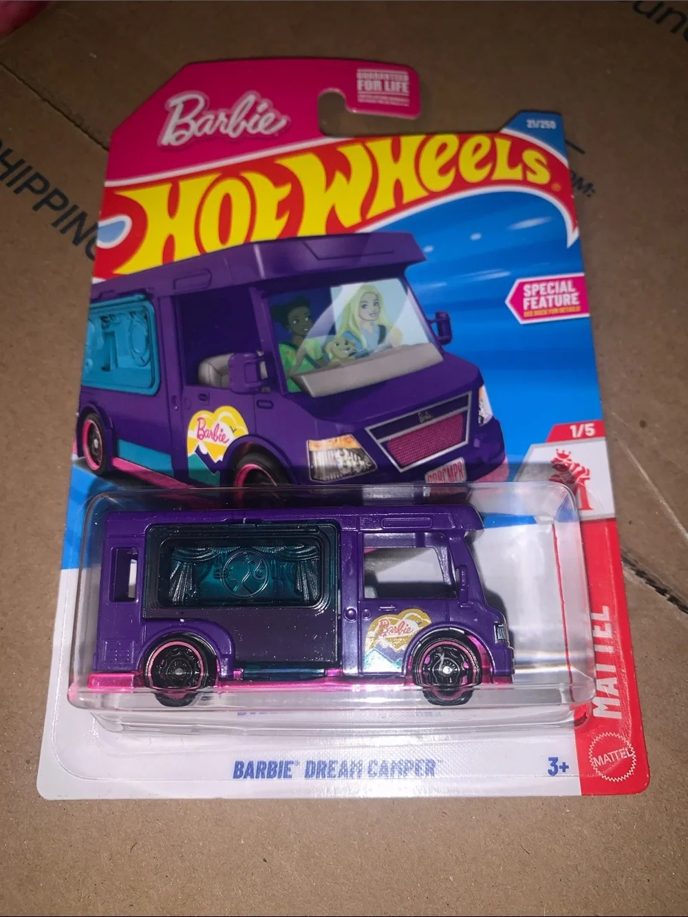 🆕- Mattel Hot Wheels Barbie Dream Camper 21/259